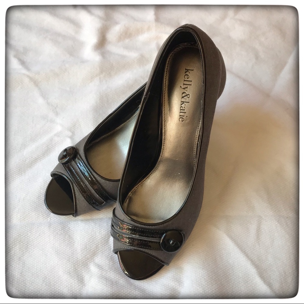 ModCloth button detail peep toe kitten heels